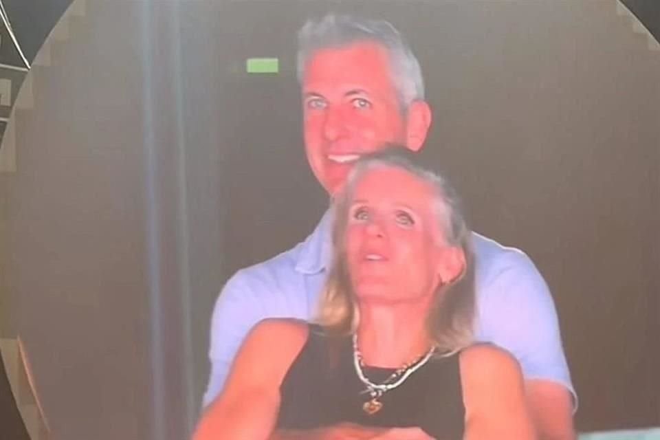 La directora de recursos humanos de Astronomer renunció a su cargo tras el escándalo desatado en un show de Coldplay.