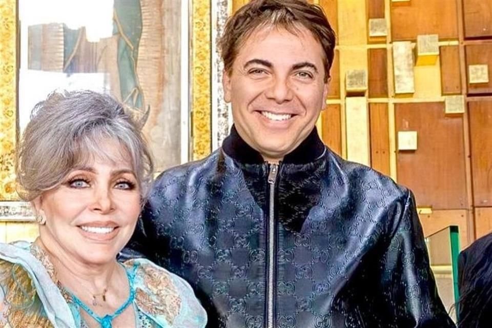 Verónica Castro indicó que siempre entregó todo de ella y lo único que le pide a sus hijos es que sean felices, pero no está así de satisfecha en su relación con los hijos de Cristian Castro.