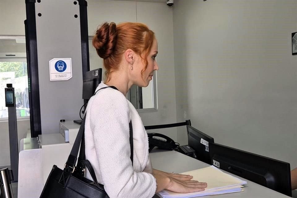 Tras varias fallas en el sistema de la Fiscalía General, Alena Kharissova presentó ayer la denuncia.