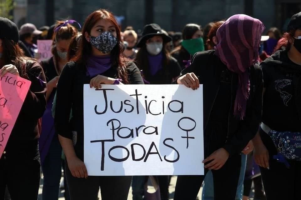 En Sinaloa feminicidios crecieron 100% en medio de  narcoguerra que afecta a la entidad desde hace un año, siendo Culiacán el más afectado.