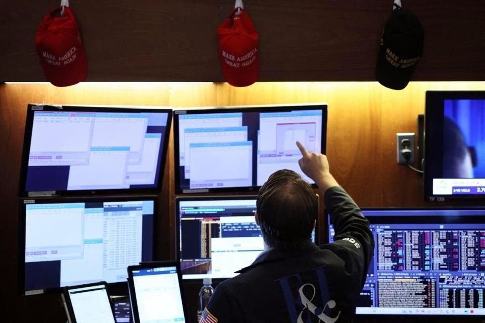 Los tres principales índices accionarios de Estados Unidos cerraron con alzas.