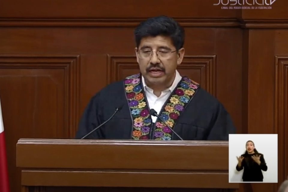 En primera sesión, titular de la Corte, Hugo Aguilar, dijo que se solicitará que ministros ganen menos que la Presidenta de la República.