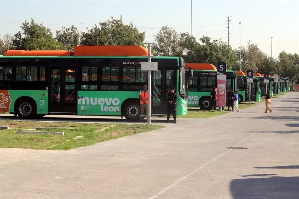 El Estado asignó 140 camiones más en el circuito Guadalupe- Juárez.