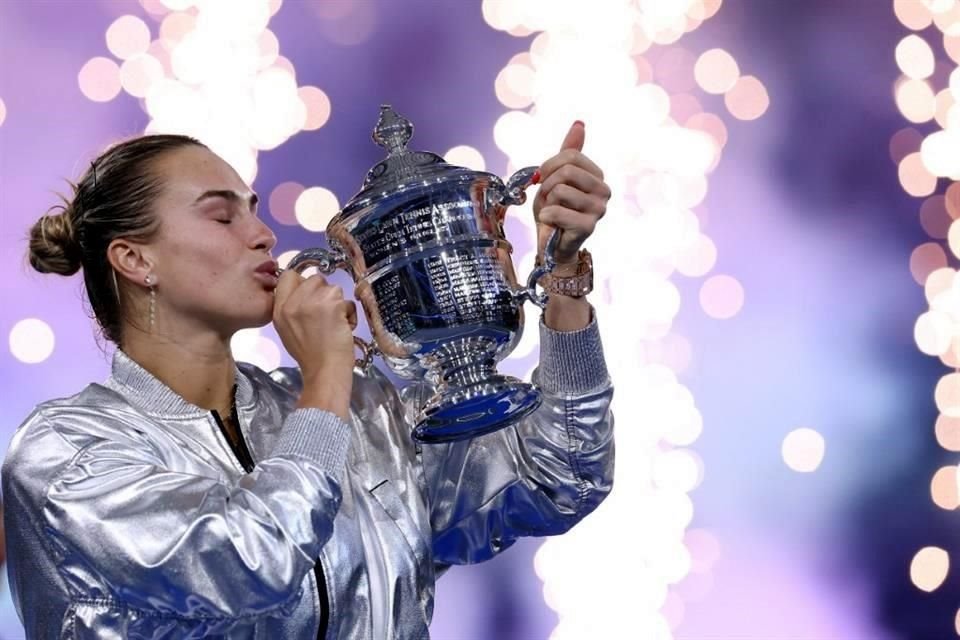 Aryna Sabalenka es la primera tenista que logra ganar títulos consecutivos en el US Open desde Serena Williams.