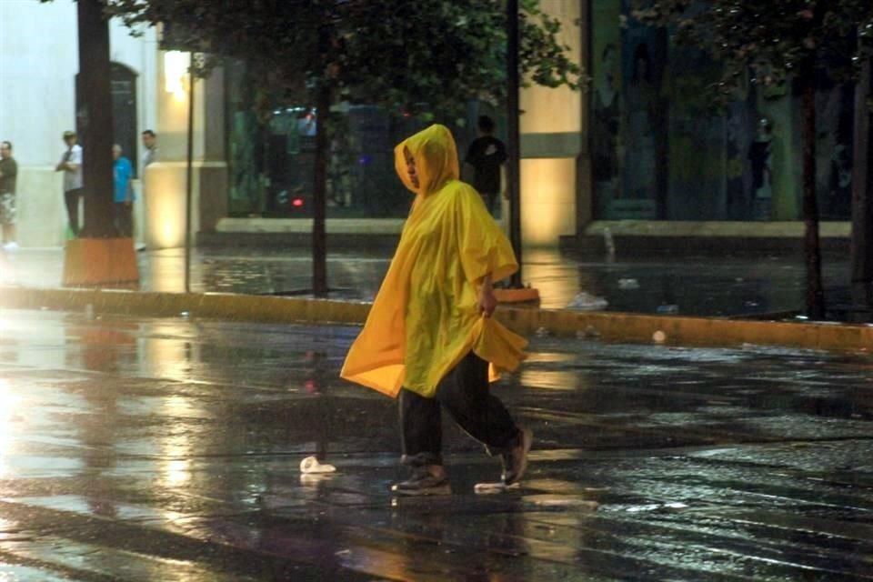 Históricamente, septiembre es el más llovedor en Nuevo León y hasta ayer estaba haciendo valer esa estadística.