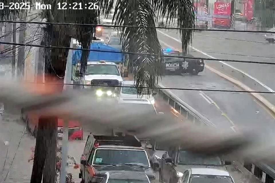 Monterrey reportó diversos cierres por las lluvias.