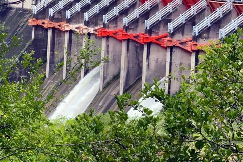 Por las lluvias y escurrimientos de ayer y madrugada de hoy, La Boca amaneció con un llenado del 103.67 por ciento.