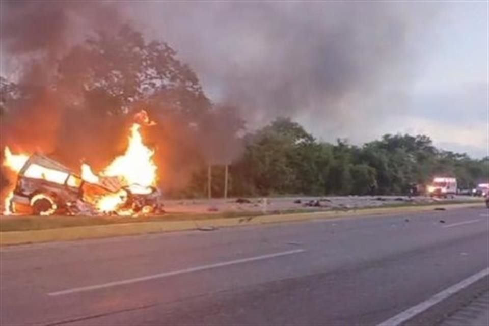 El accidente se registró en el kilómetro 127 de la carretera federal Mérida-Campeche, tramo Chocholá-Kopomá.