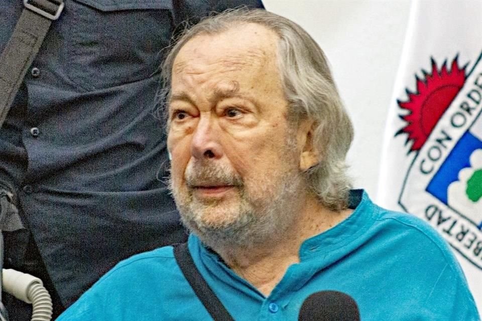 Mauricio Fernándes pide licencia como Alcalde en San Pedro.