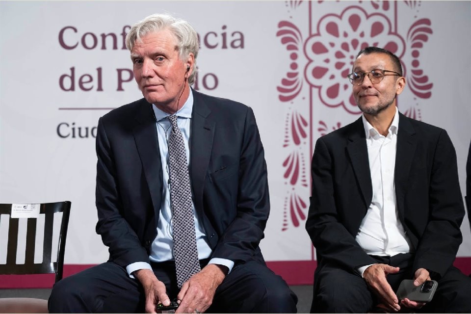 Keith Patrick Harney (left), COO, and José Fraga, vice president for Latin America at CloudHQ.