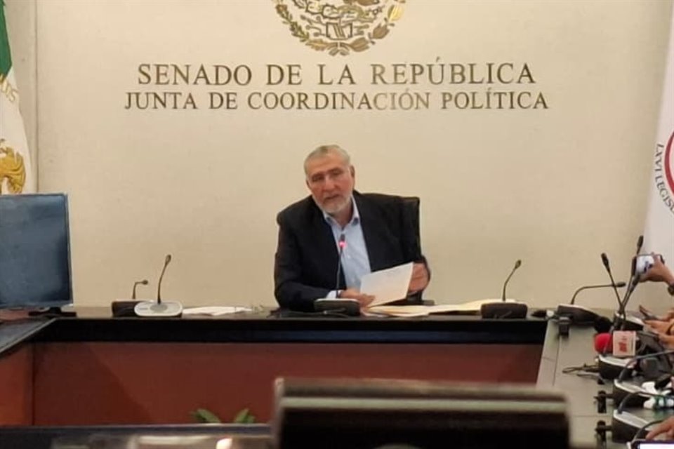 El senador Adán Augusto López rechazó recibir dinero ilícito de empresas y afirmó que sabe de dónde vienen los ataques para dañar a Morena.