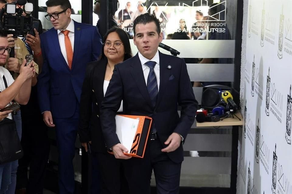 Miguel Flores, Secretario de Gobierno estatal.