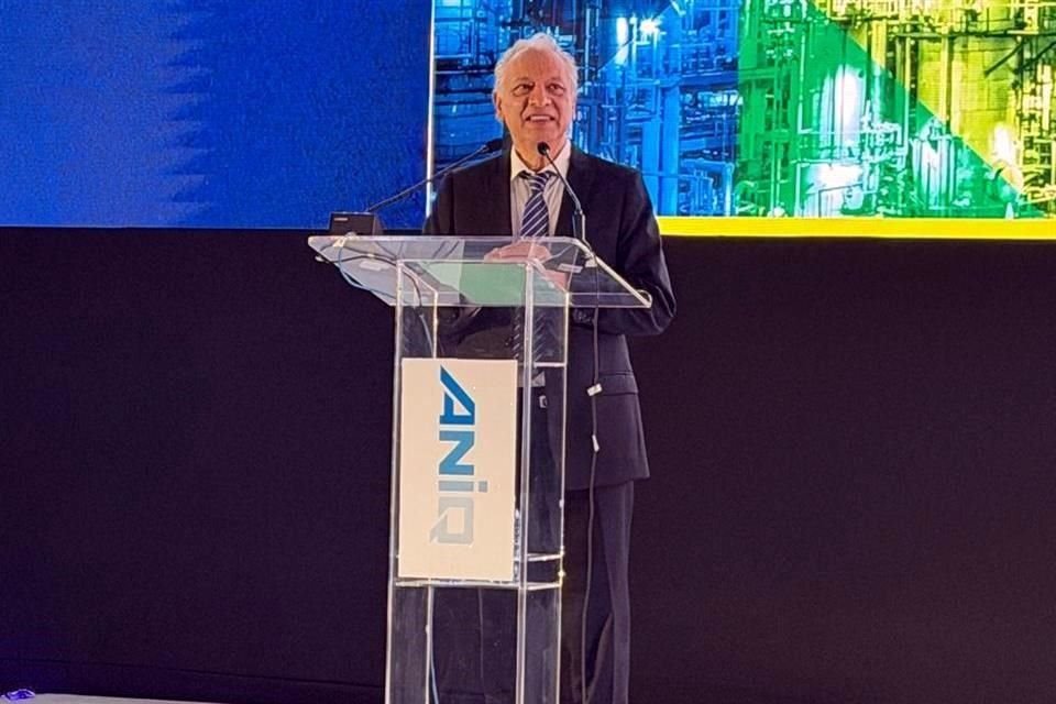 Pemex dijo que los grandes proyectos requieren la colaboración de inversionistas nacionales e internacionales.