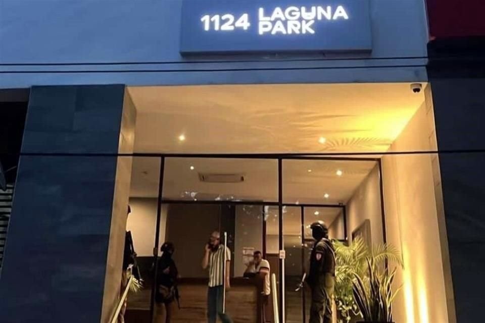 En Villahermosa, autoridades catearon un departamento de lujo vinculado a Hernán Bermúdez, exsecretario de Seguridad de Tabasco, buscado a nivel internacional por presuntos nexos con el crimen.