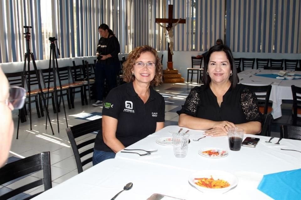 Claudia Rendón y Veronica Treviño