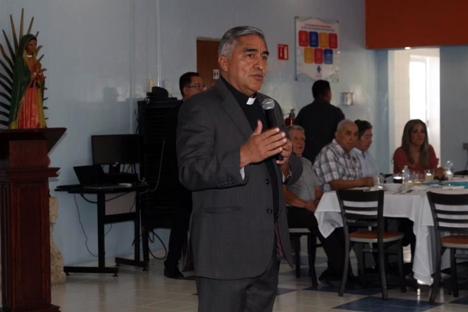 Padre Guadalupe Rayas,  Director General de la Casa Hogar Padre Severiano Martínez