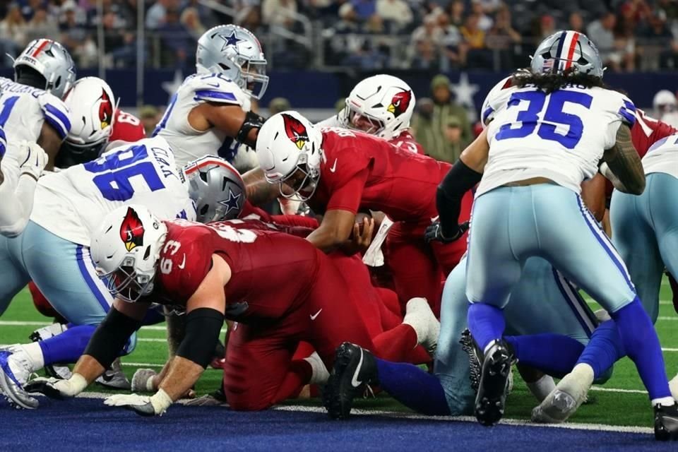 Jacoby Brissett cumplió en su rol de suplente y se dio el lujo de anotar por tierra.