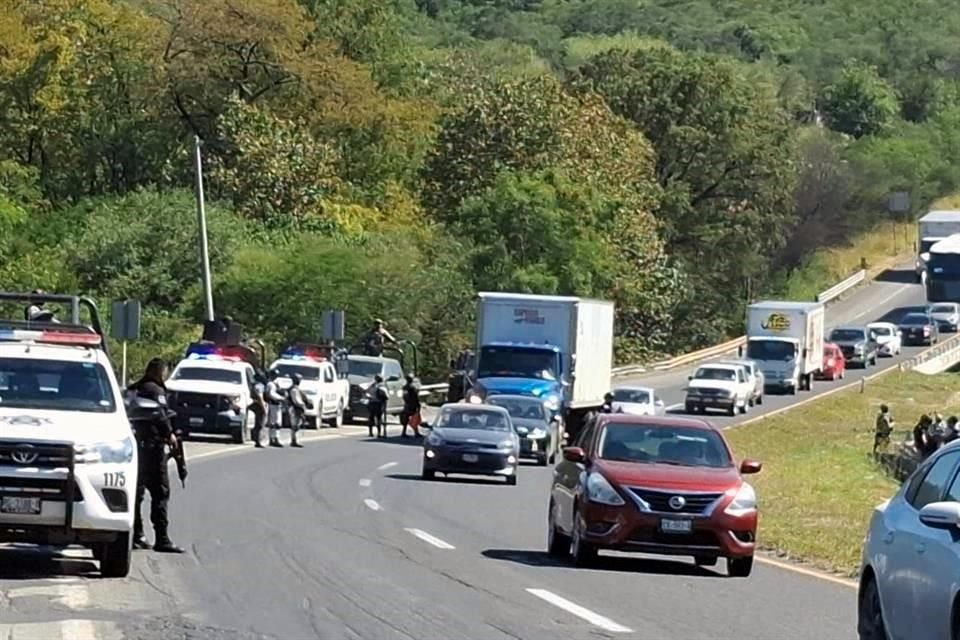 The execution caused traffic congestion in both directions of the National Highway.
