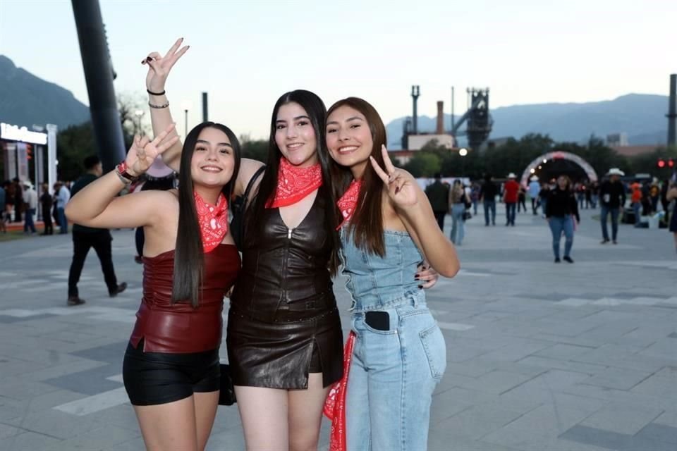 Valentina González, Sara González y Frida Hernández 