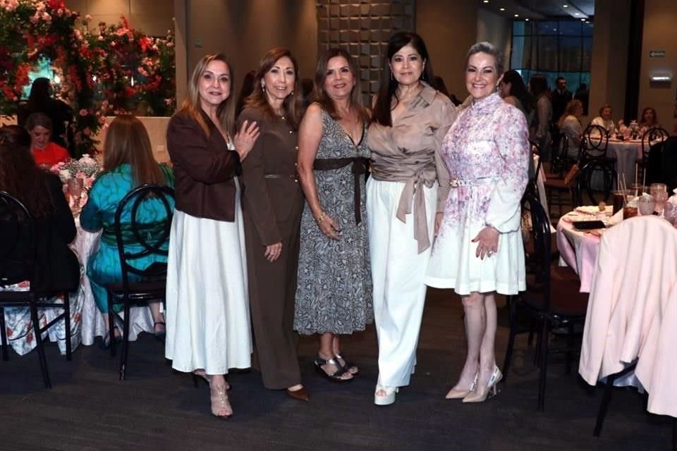 Rosy Garza, Rosy Méndez, Arce Amaya, Sonia Hinojosa y Silvia Cano de Garza