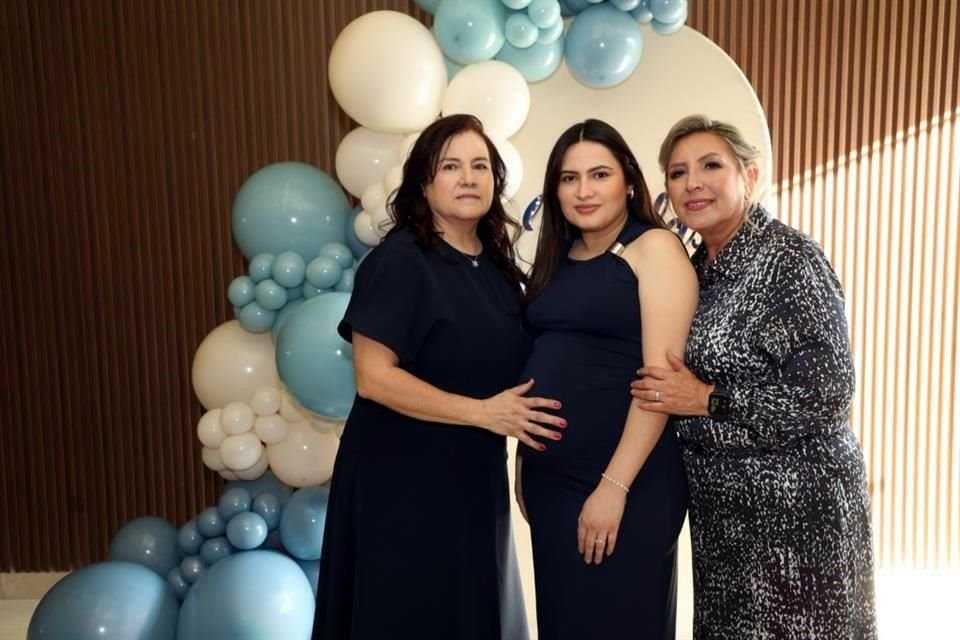 Beatriz García de García, Pamela García de Lozano y María Eugenia Verveja Gorgón