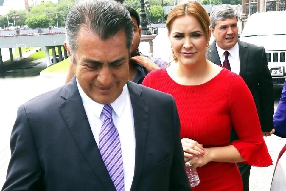  EL NORTE informó ayer que Dávalos y Rodríguez enfrentan denuncias recíprocas: ella acusa agresiones y amenazas, y él, despojo de la propiedad que habita en García.