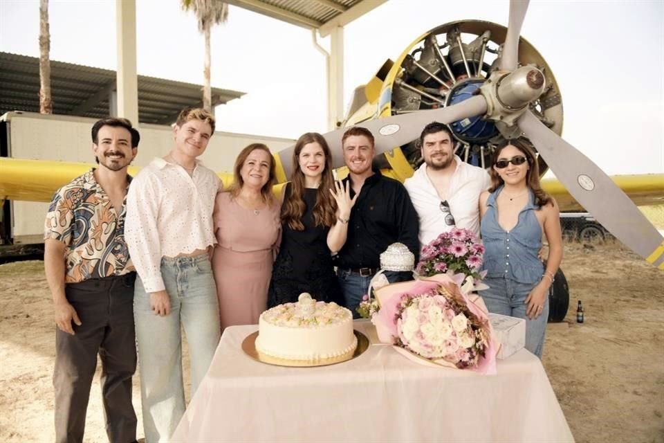 Marcelo Caballero, Adrián Elizondo, Yolanda Elizondo Leal, LOS NOVIOS, Adolfo Elizondo e Ingrid Thompson