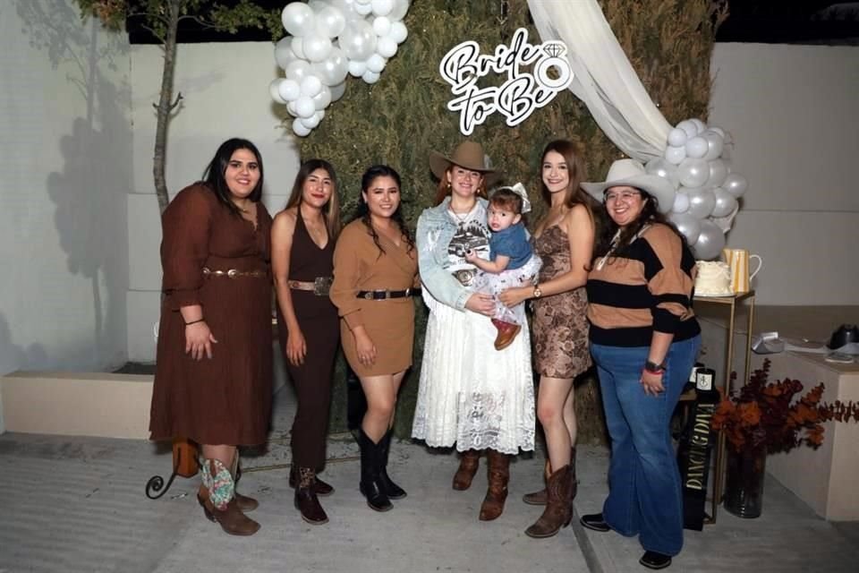 Karen Rubio e invitadas