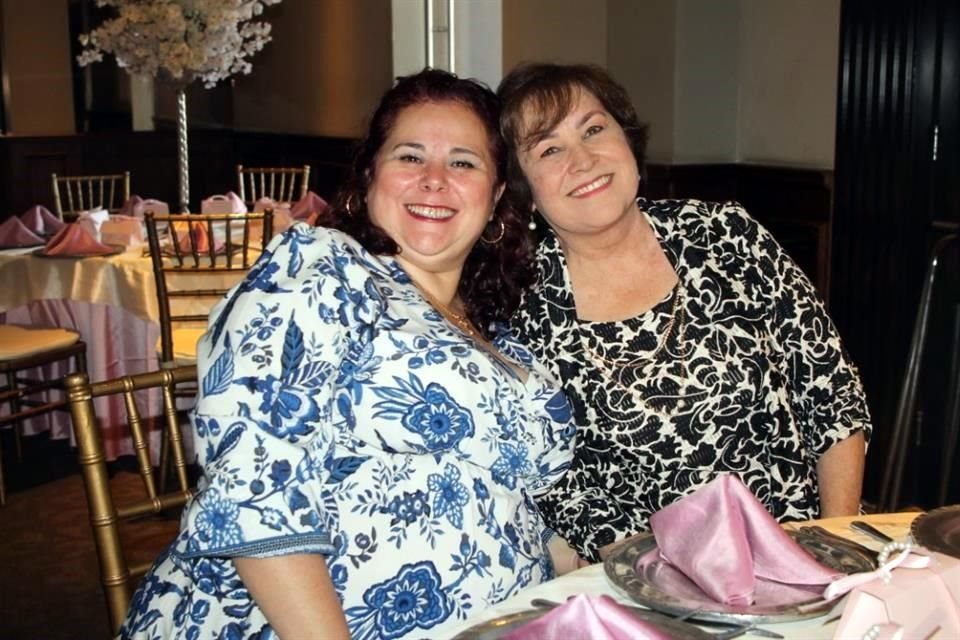 Celia Moya y María Elena Castillo