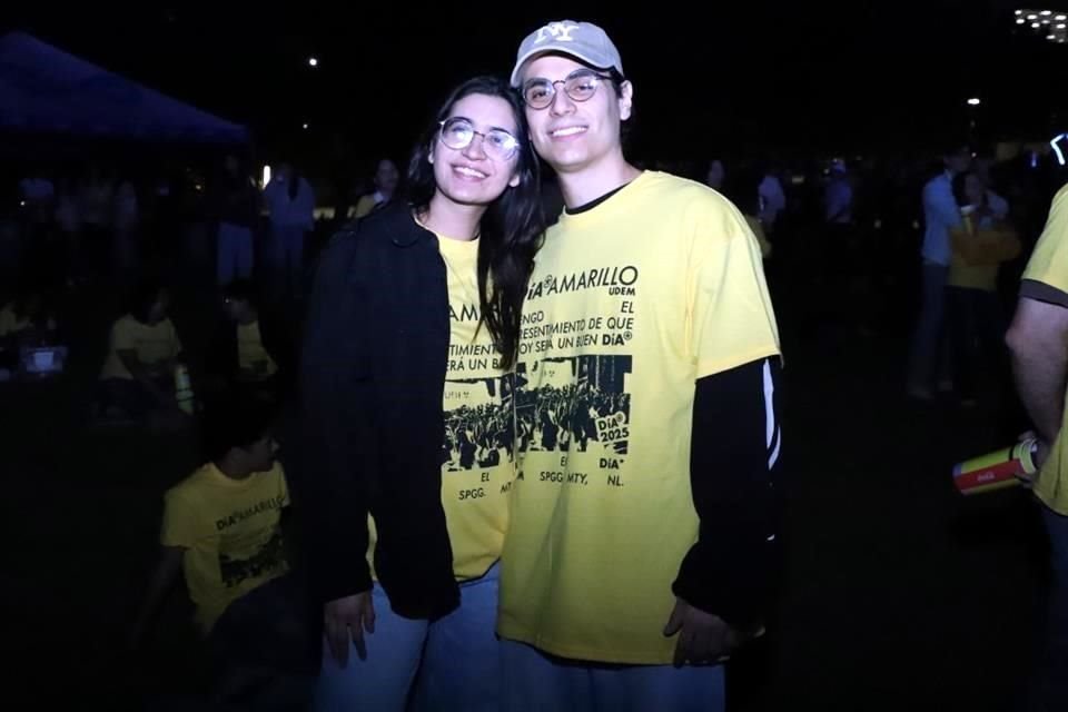 Fernanda Vallejo y Adrián Vela