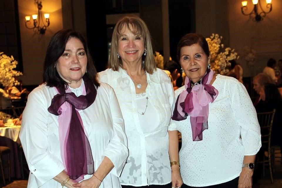 Laura Ríos, Aurora Cepeda y Lupita Lozano