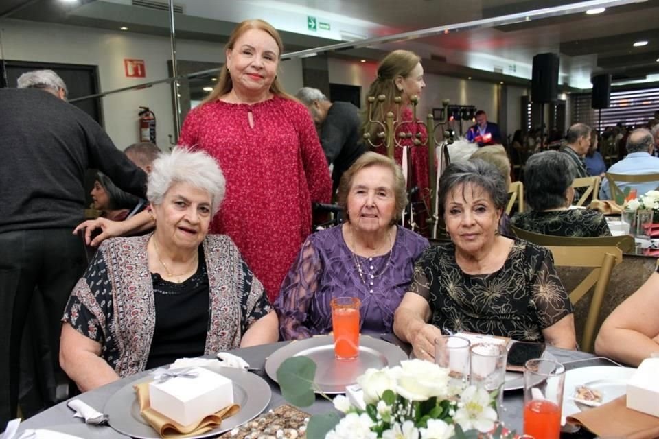 María Baiz, Magda Martínez, Alicia Cabriales de Reséndiz y Mary Carmen Del Bosque