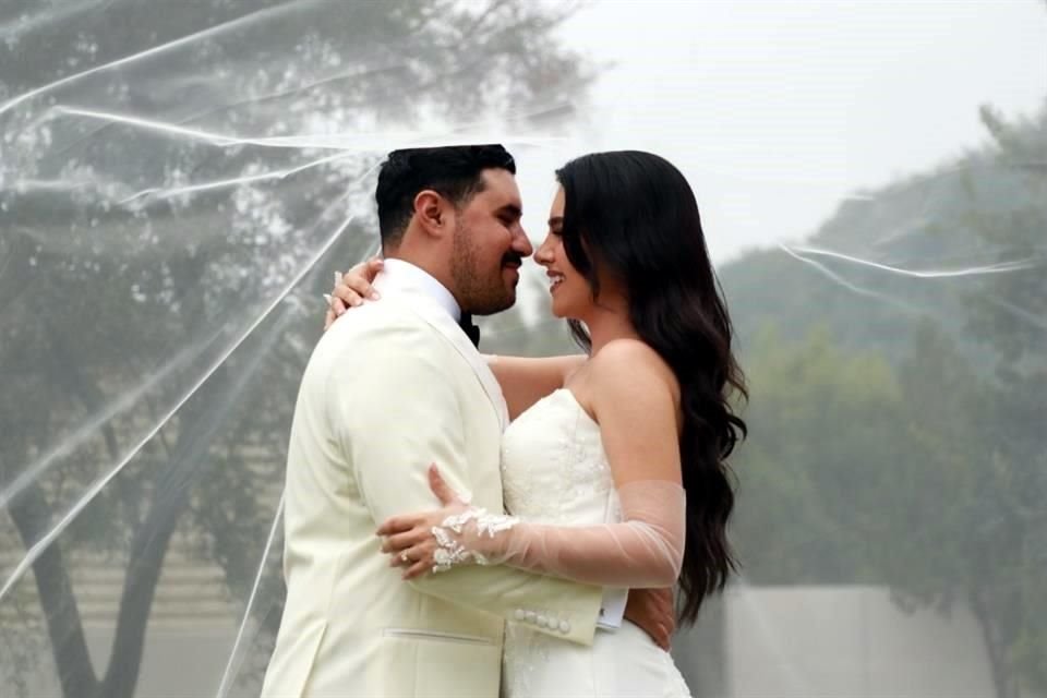 Maximiano Carbajal Pedraza y Alexa Valeria Rodríguez Donías