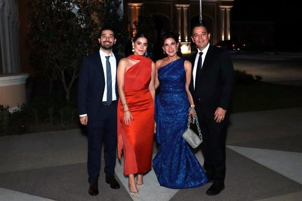 Sergio Cantú, Tamara Mendoza, Norma Leal y Carlos Cantú