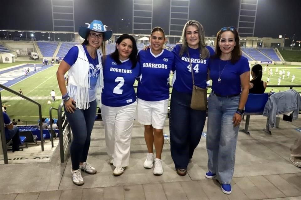 Yarabi Barrón, Edith García, Mayra Rivera, Martiza Caballero e Lizbeth Elizondo