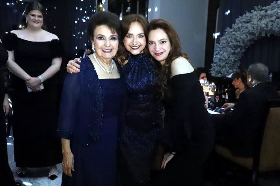 Victoria de la Peña, Cristina de la Peña y Mariana Nahle