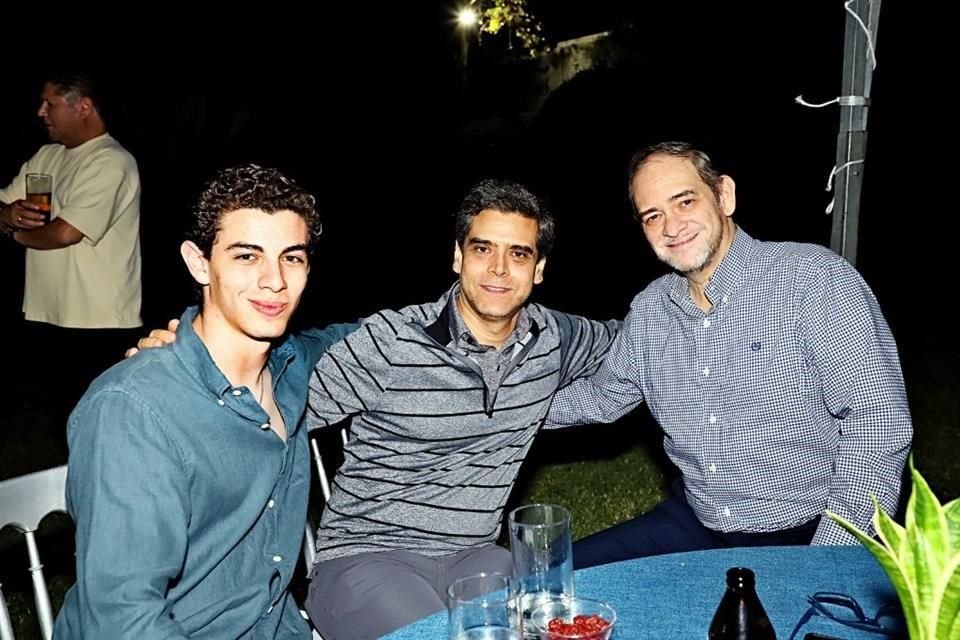 Pato Elizondo, Patricio Elizondo y Jesús Julián