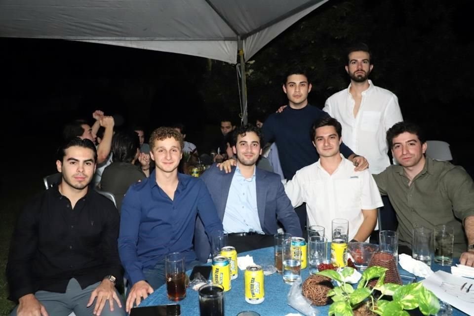 Chocho García, Gustavo Suárez, Marcelo Cruz, Fiero Fernández, Antonio Elizondo, Carlos Durán y Abelardo Treviño