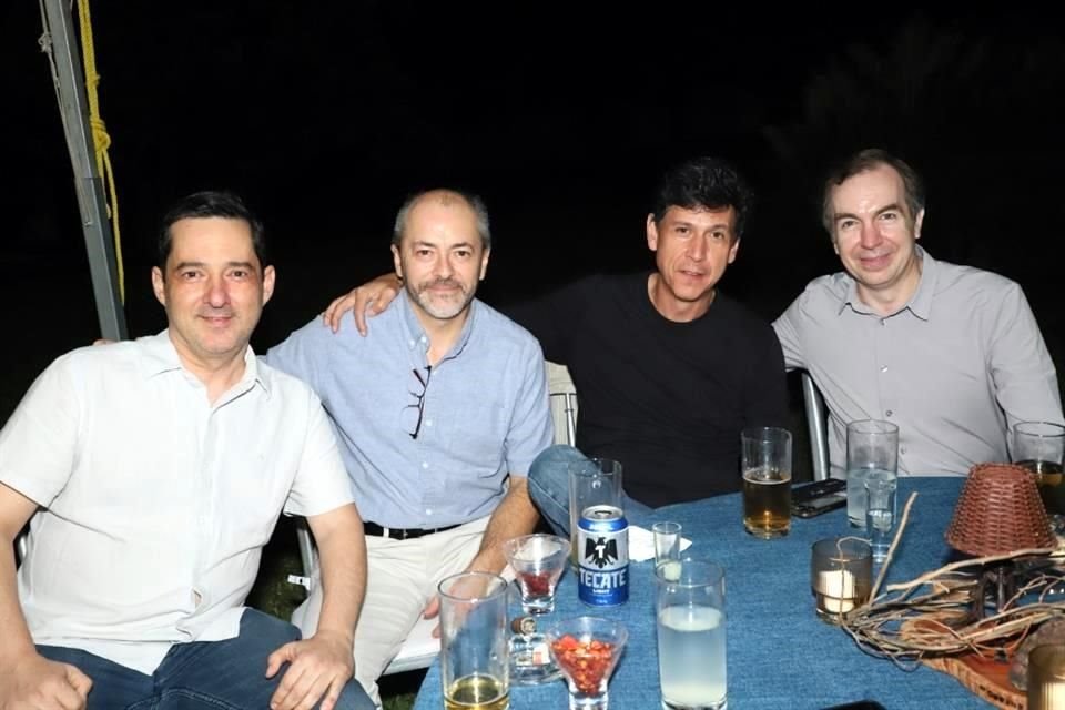 Roberto Chapa, Jaime Garza, Adrián García y Adrián Pérez Maldonado