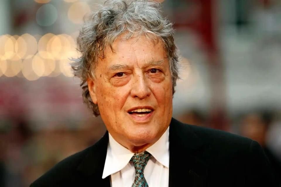 El dramaturgo y guionista británico ganador del Óscar, Tom Stoppard, murió a los 88 años; famosos como Mick Jagger lloraron su muerte.