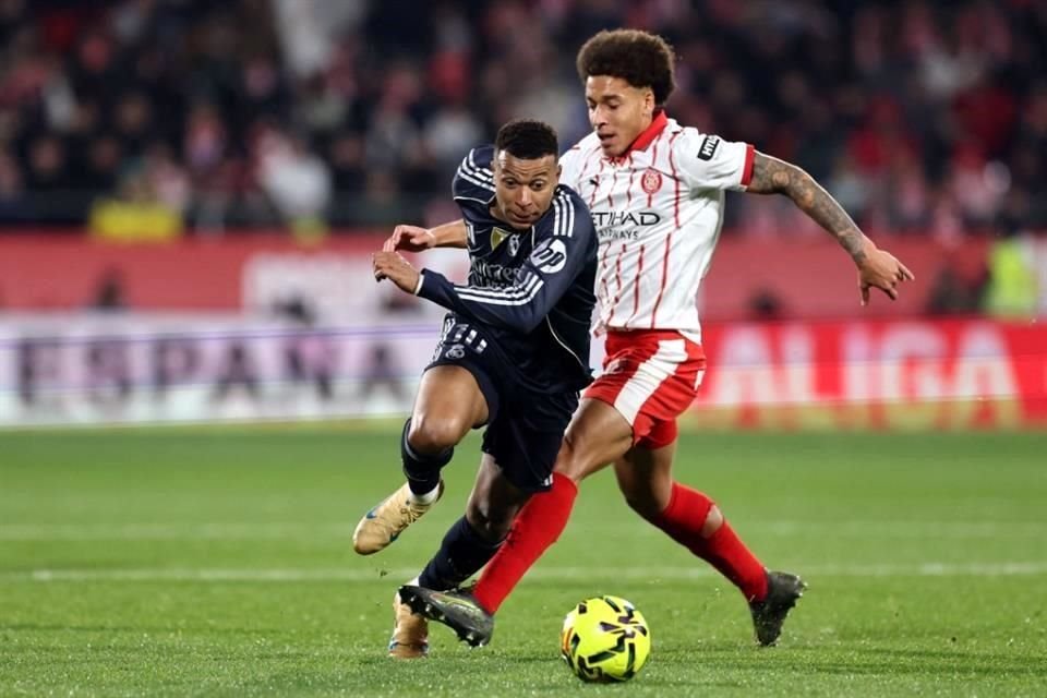 Girona sigue hundido en la zona del descenso, mientras que el Real Madrid se quedó a un punto del Barcelona en la pelea por la cima.