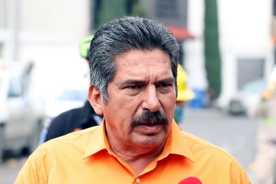 El Alcalde de Pesquería, Francisco Esquivel.