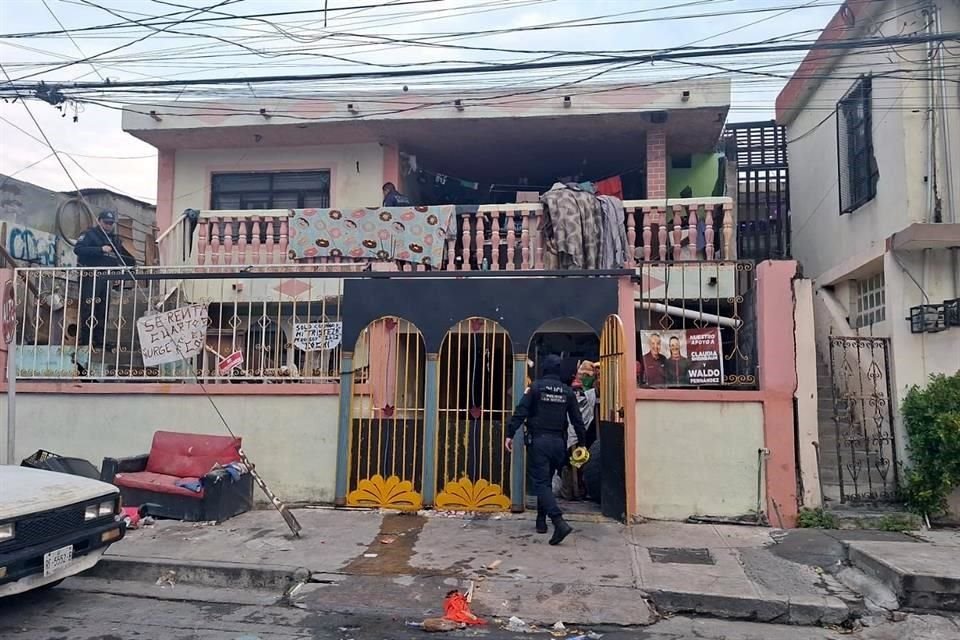 El triple homicidio se registró en el segundo nivel de una casa de la calle Francisco Villa y Tamaulipas. 