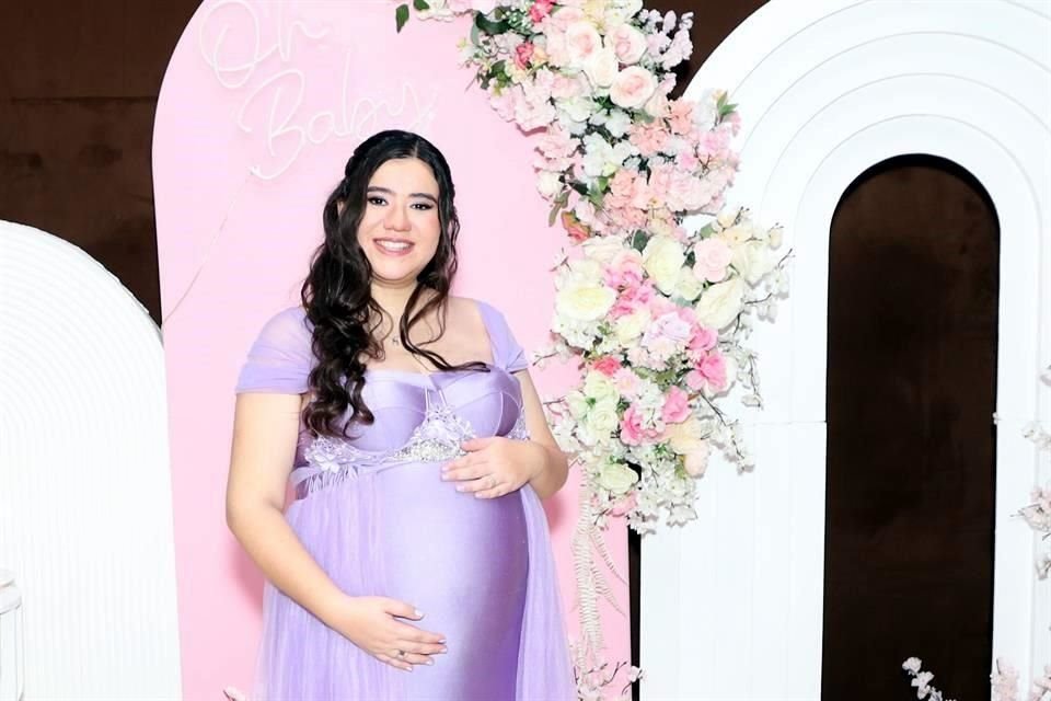 Karen Escajadillo de Carrillo