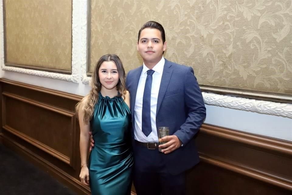Lidize Esparza y Manuel Acevedo