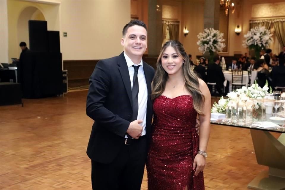 Marcelo Valdés y Cassy Lavariega