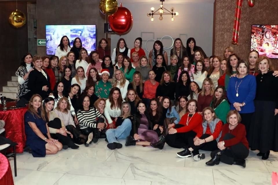 Grupo de damas golfistas del club de golf Valle Alto