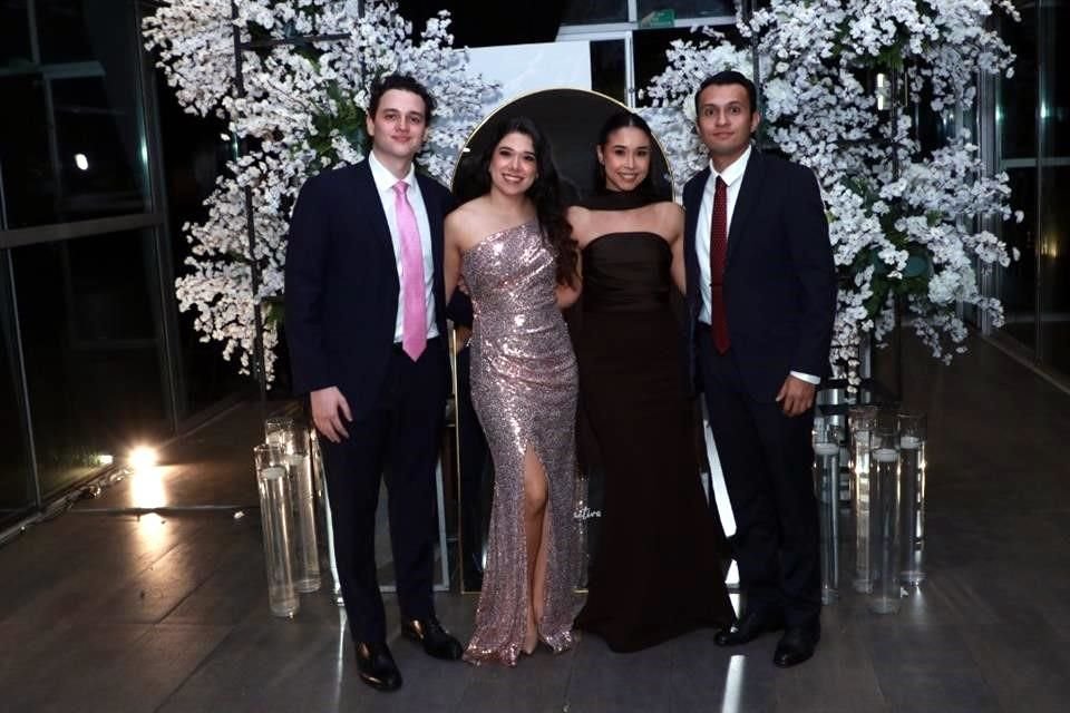 César Guajardo, Giselle Salazar, Paulina Vela y Andrés Duarte