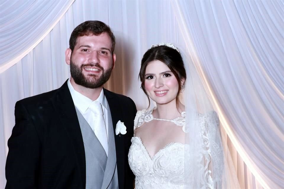 Patricio Martínez Jezzini y Liliana Celedón Cabriales