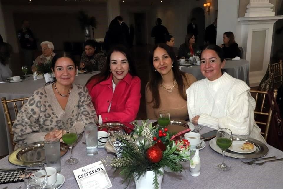 Carmen Roman, Paty Chapa, Andrea Chapa y Claudia Roman